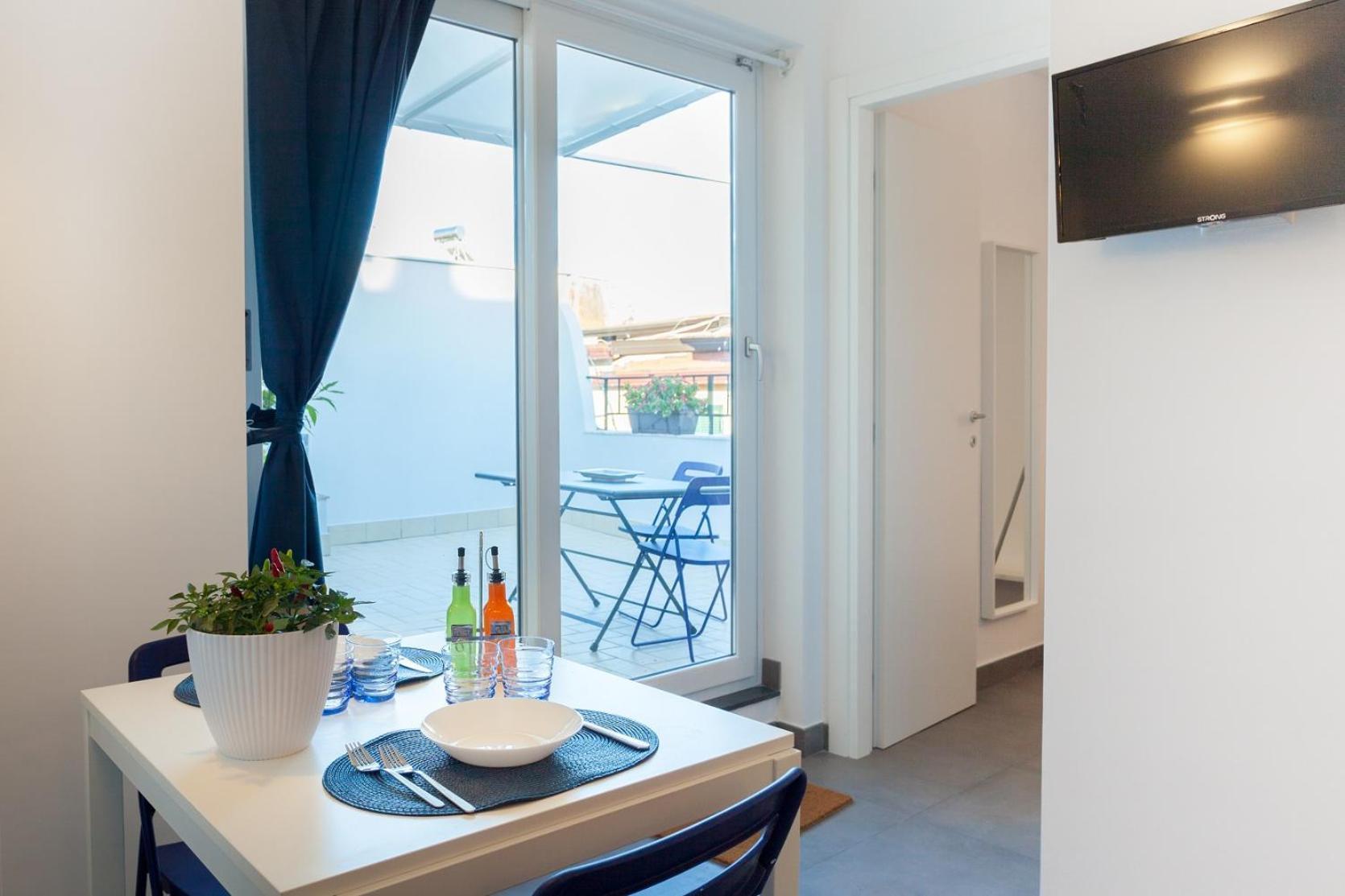 Terrazza Manuela Apartments Quartieri Spagnoli Наполи Екстериор снимка